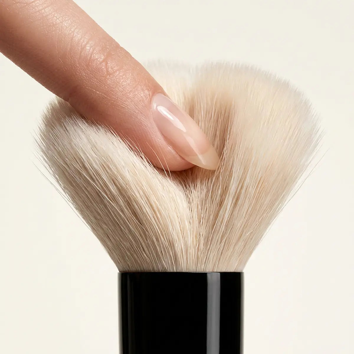 Dual-Ended Cheek + Eye Brush